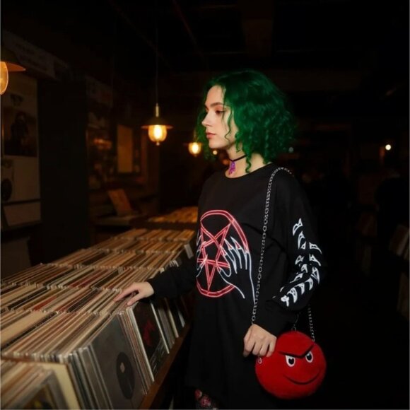 X Nympha Nexo Black Long Sleeve Tee – Pentagram Portal Edition S - Picture 3 of 4